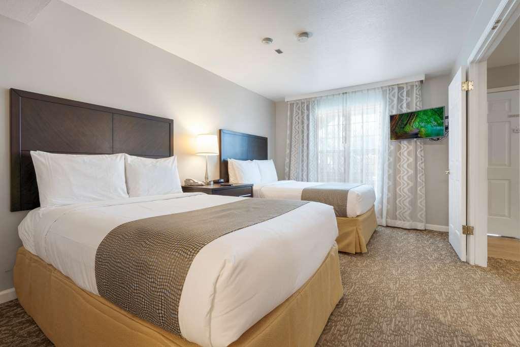 Chase Suite Hotel Newark Fremont Kamer foto