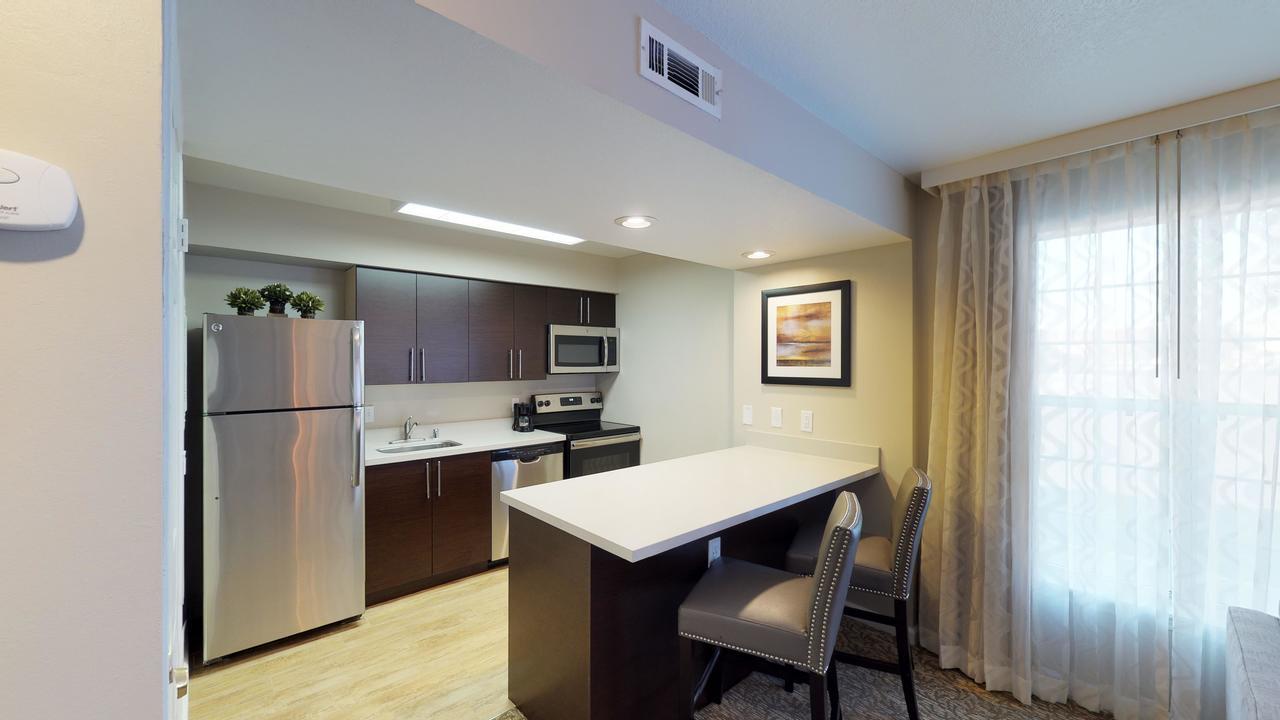 Chase Suite Hotel Newark Fremont Buitenkant foto