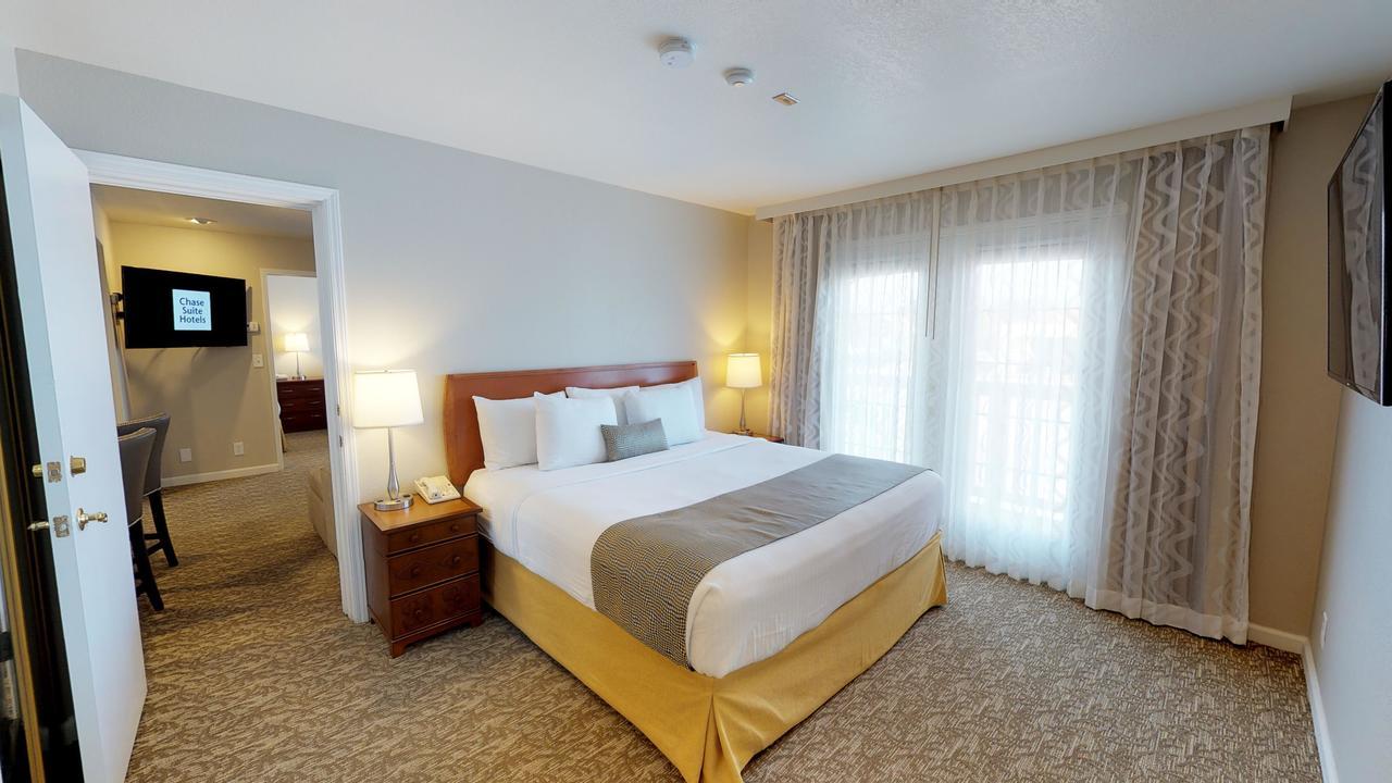 Chase Suite Hotel Newark Fremont Buitenkant foto