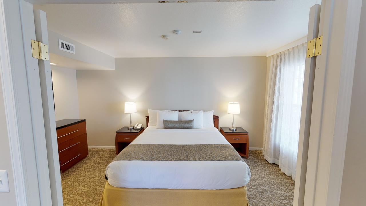 Chase Suite Hotel Newark Fremont Buitenkant foto